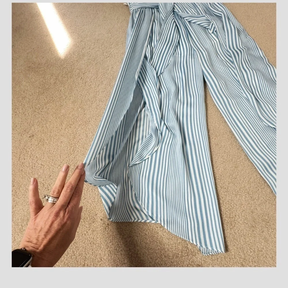 Moon River Anthropologie Jumpsuit Beach Blue White Stripe Cropped Flyaway Leg